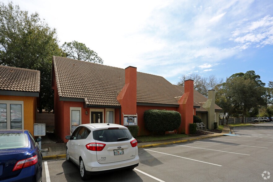 151 Mary Esther Blvd, Mary Esther, FL à vendre - Photo du bâtiment - Image 2 de 2