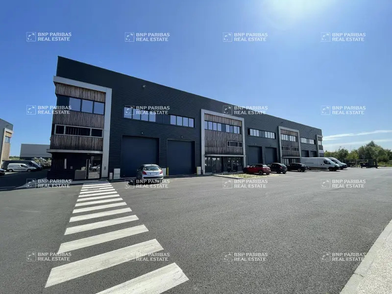 Flex in Vaires-sur-Marne for lease Building Photo- Image 1 of 7