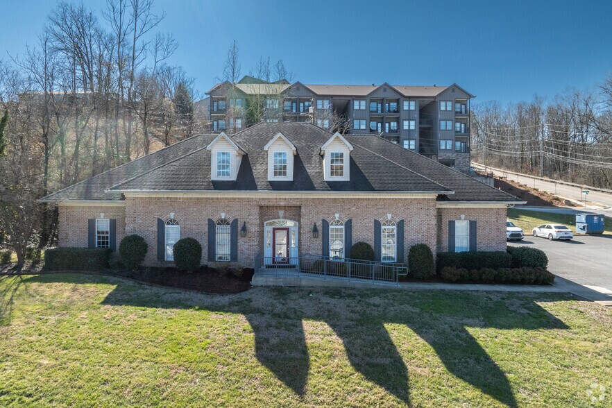1200 Pineville Rd, Chattanooga, TN à louer - Photo du bâtiment - Image 2 de 17