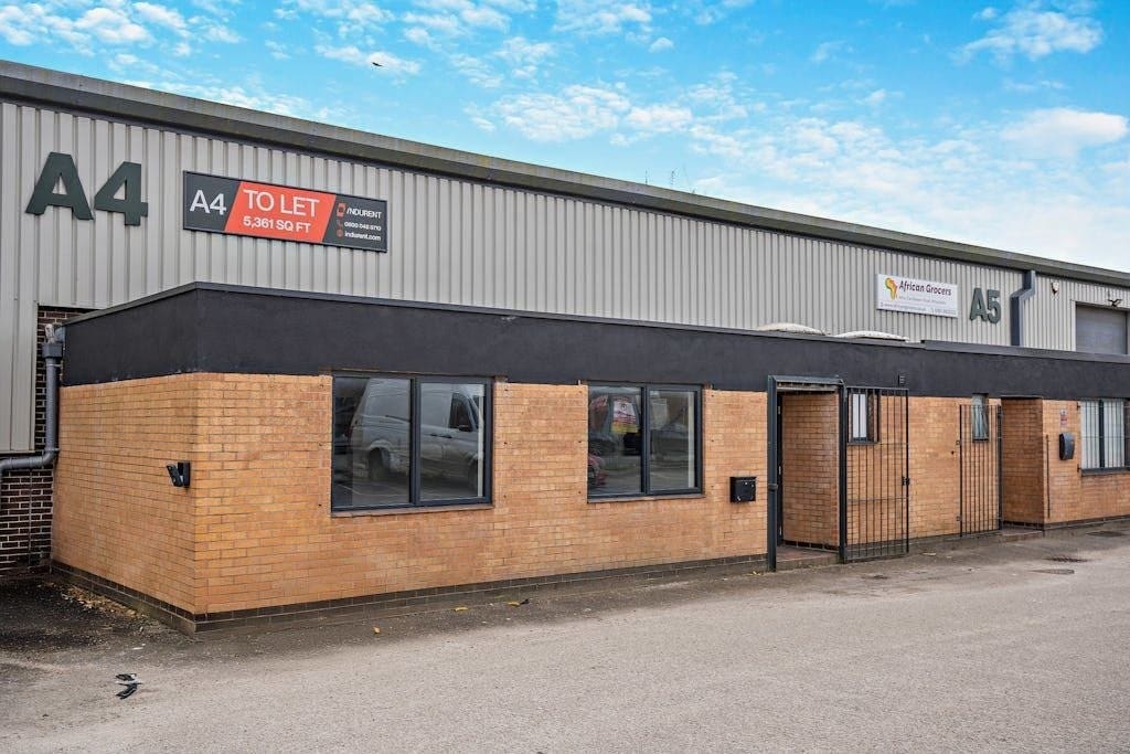 Old Wellington Rd, Manchester for lease Building Photo- Image 1 of 11