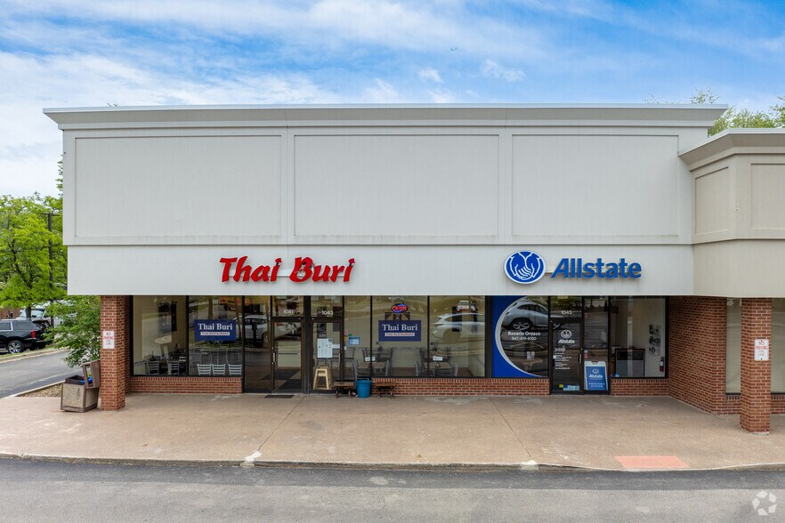 1041-1073 Lake Cook Rd, Wheeling, IL à louer - Photo du bâtiment - Image 2 de 16