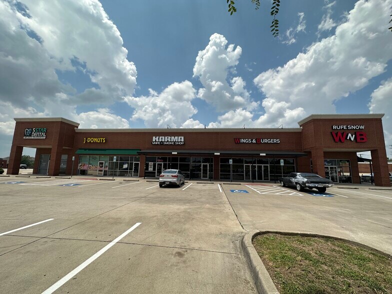 8247 Rufe Snow Dr, Fort Worth, TX à louer - Photo du bâtiment - Image 3 de 5