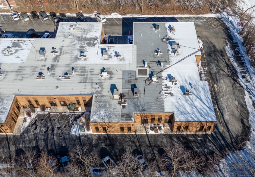 1645 S River Rd, Des Plaines, IL for sale - Building Photo - Image 1 of 1