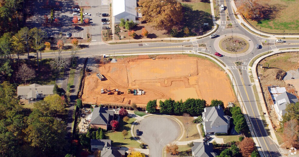 875 Mayfield Rd, Alpharetta, GA à louer - Photo principale - Image 2 de 5