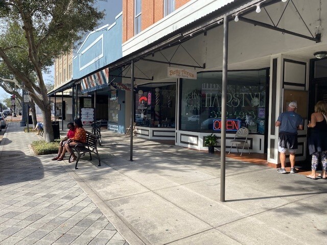 106 E 1st St, Sanford, FL à louer Photo principale- Image 1 de 6