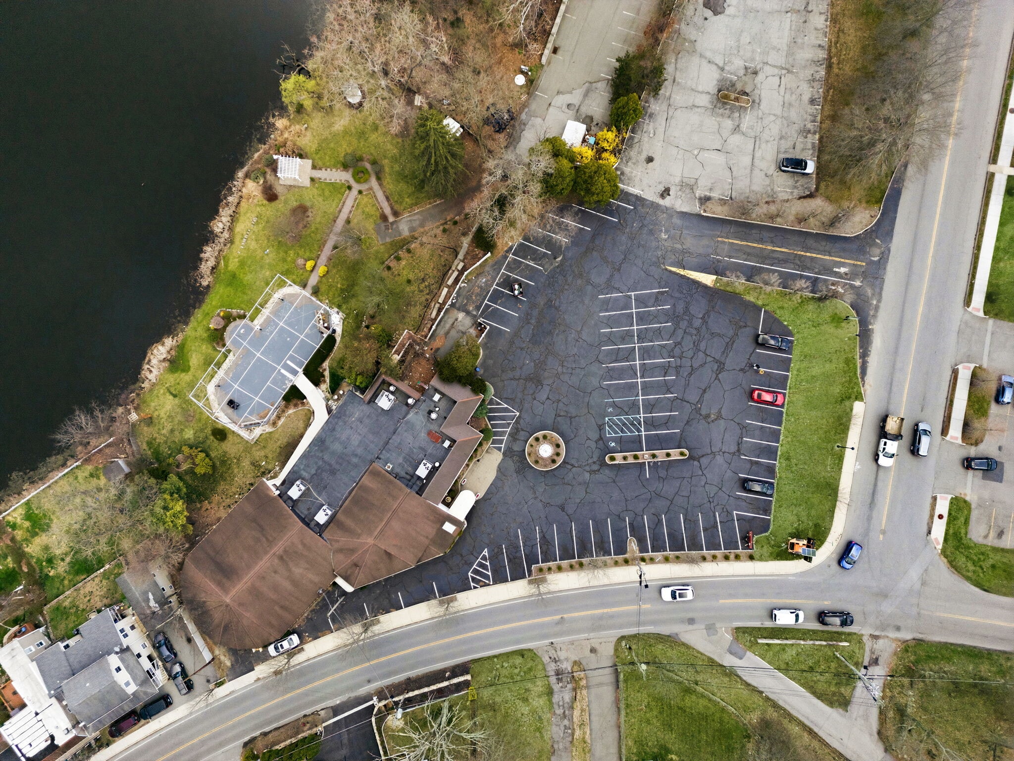 489 E Main St, Jefferson Valley, NY for lease Building Photo- Image 1 of 4