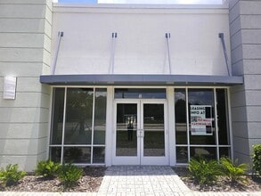 7035 Philips Hwy, Jacksonville, FL à louer Photo intérieure- Image 1 de 5