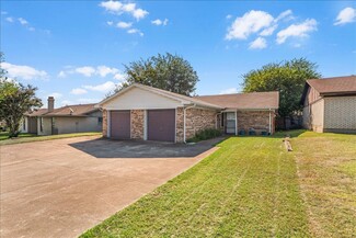More details for 6817-6819 W Cleburne Rd, Fort Worth, TX - Specialty for Sale