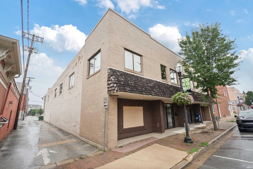 210 W Walnut St, Kokomo, IN for sale - Building Photo - Image 2 of 23