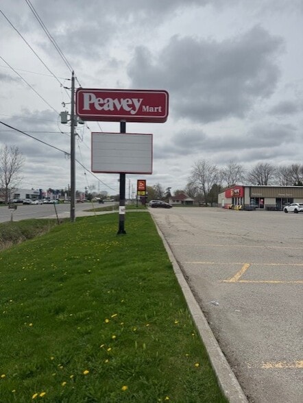 2954 Ontario St, Perth East, ON for lease - Building Photo - Image 3 of 42