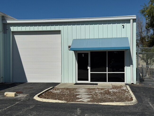 Plus de détails pour 1161 Sun Century Rd, Naples, FL - Local d'activités à louer