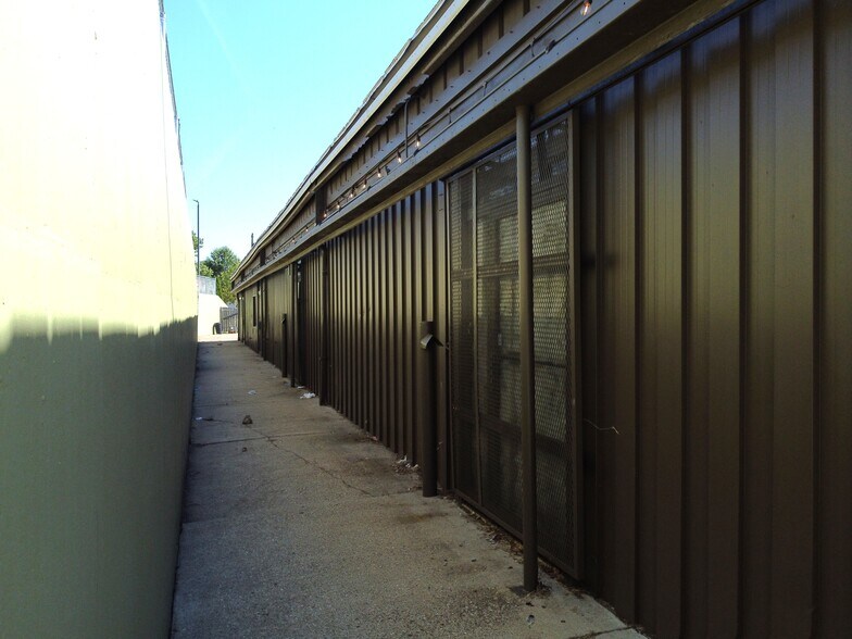 4540 Emerson Ave, Parkersburg, WV à vendre - Photo du bâtiment - Image 2 de 14