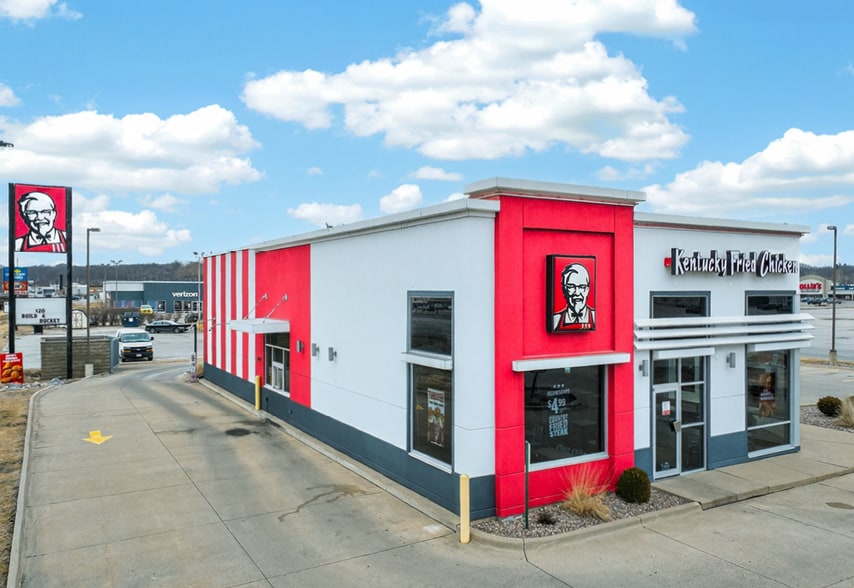 4440 16th St, Moline, IL for sale - Building Photo - Image 2 of 9