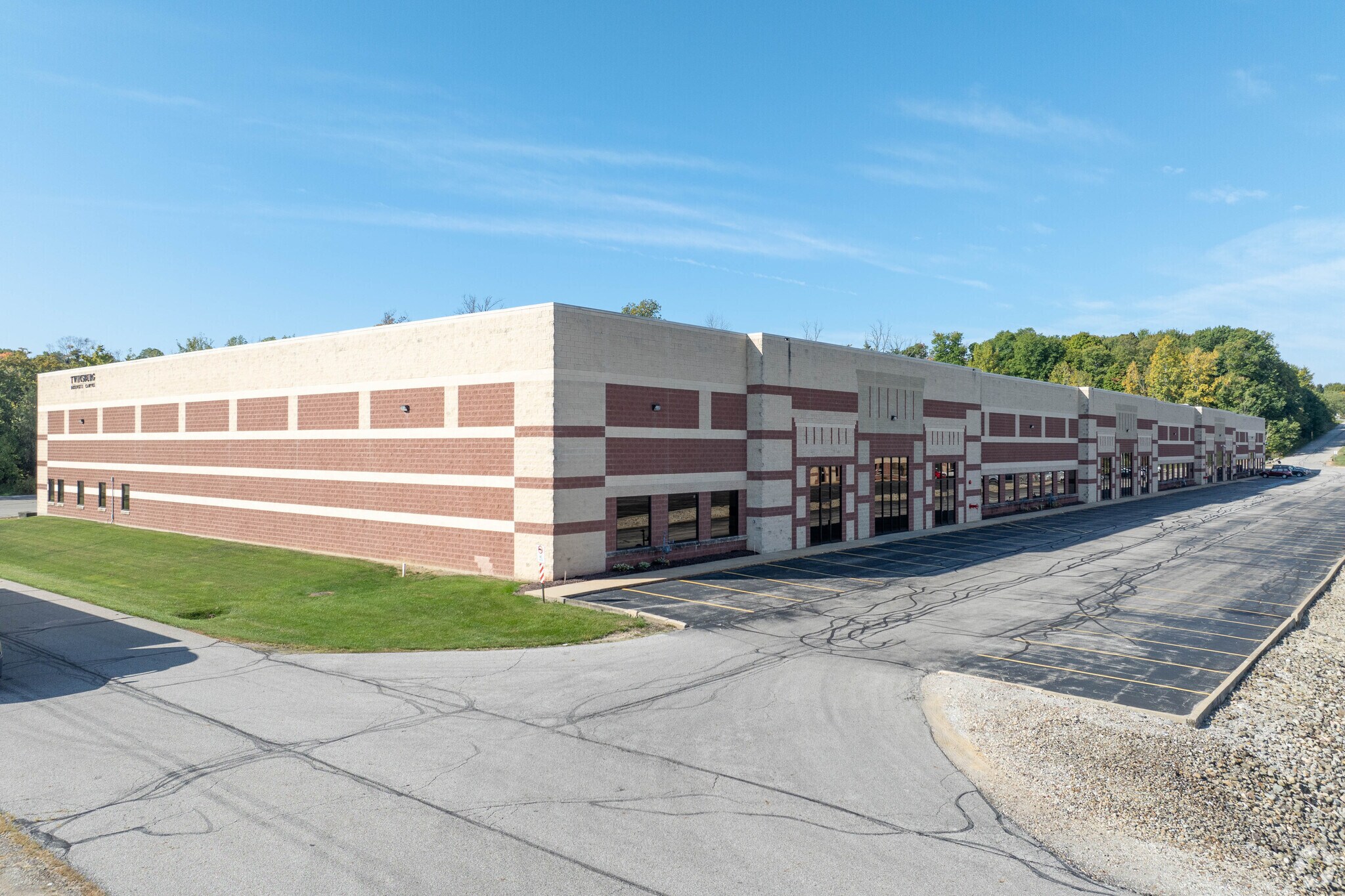 2479 Edison Blvd, Twinsburg, OH for lease Primary Photo- Image 1 of 10