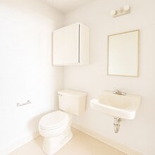 1105 Colorado Ln, Arlington, TX for lease Interior Photo- Image 2 of 2