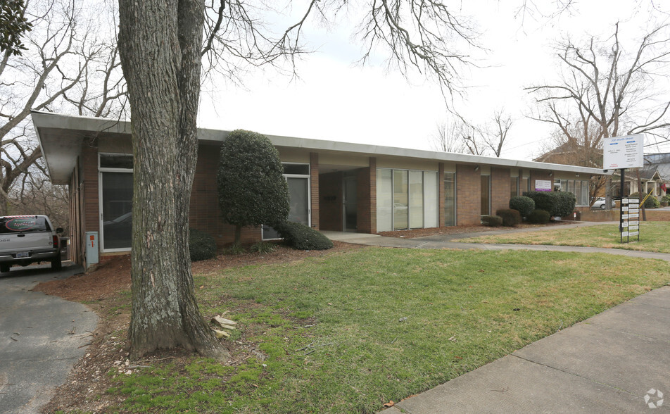 200 Worth St, Asheboro, NC à vendre - Photo principale - Image 1 de 1