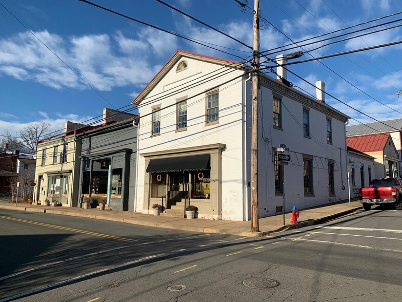 53 E Lee St, Warrenton, VA for lease - Primary Photo - Image 2 of 8