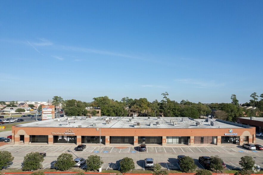 9668-9710 FM 1960 Bypass Rd W, Humble, TX for sale - Building Photo - Image 2 of 8