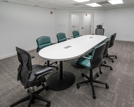 1577 Spring Hill Rd, Vienna, VA for lease Interior Photo- Image 2 of 7