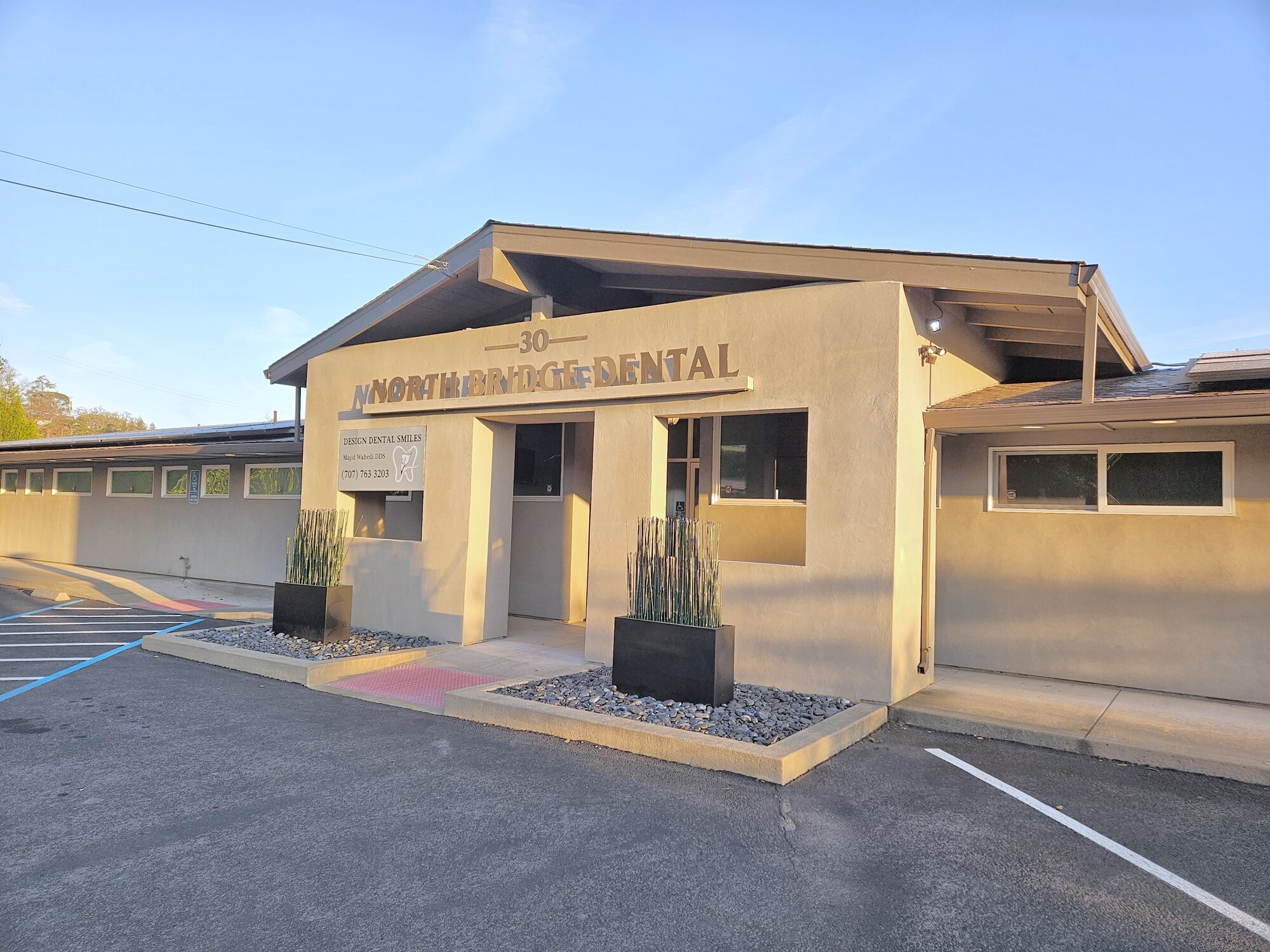 30 W El Rose Dr, Petaluma, CA à vendre Photo du bâtiment- Image 1 de 1