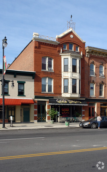 611-613 N Salina St, Syracuse, NY à vendre - Photo principale - Image 1 de 1