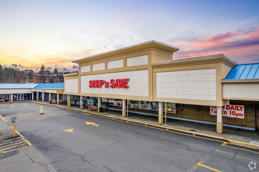 4313 Walnut St, McKeesport, PA à louer - Photo du bâtiment - Image 2 de 10