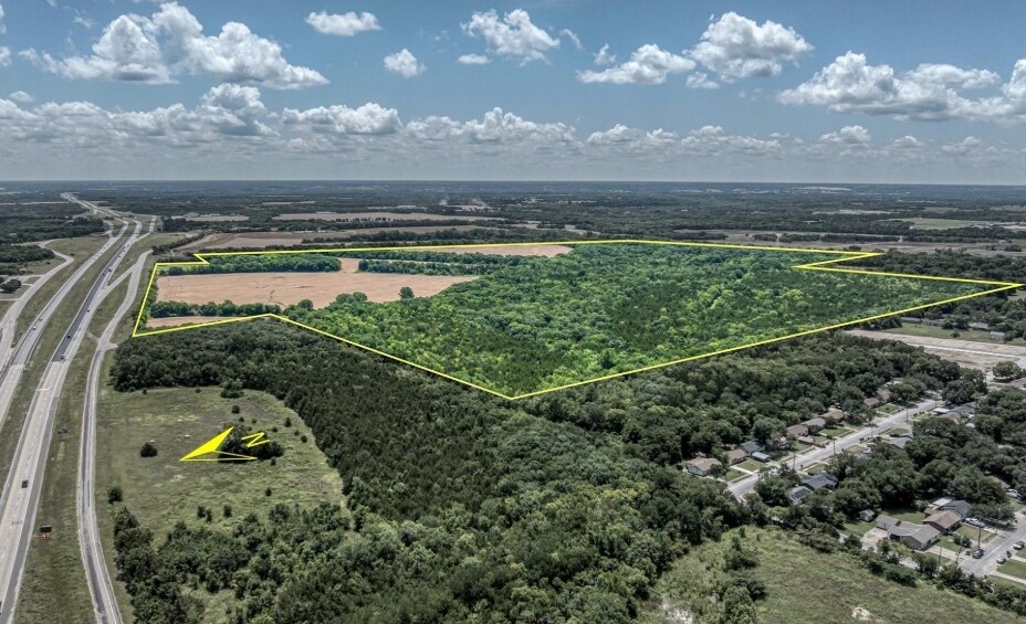 6513 Preston Rd, Plano, TX à vendre - Vidéo sur l’inscription commerciale - Image 3 de 27