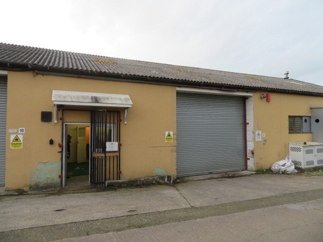 Suprema Ave, Edington for lease - Primary Photo - Image 1 of 9