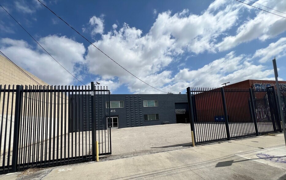 1415 Newton St, Los Angeles, CA à louer - Photo du bâtiment - Image 2 de 9