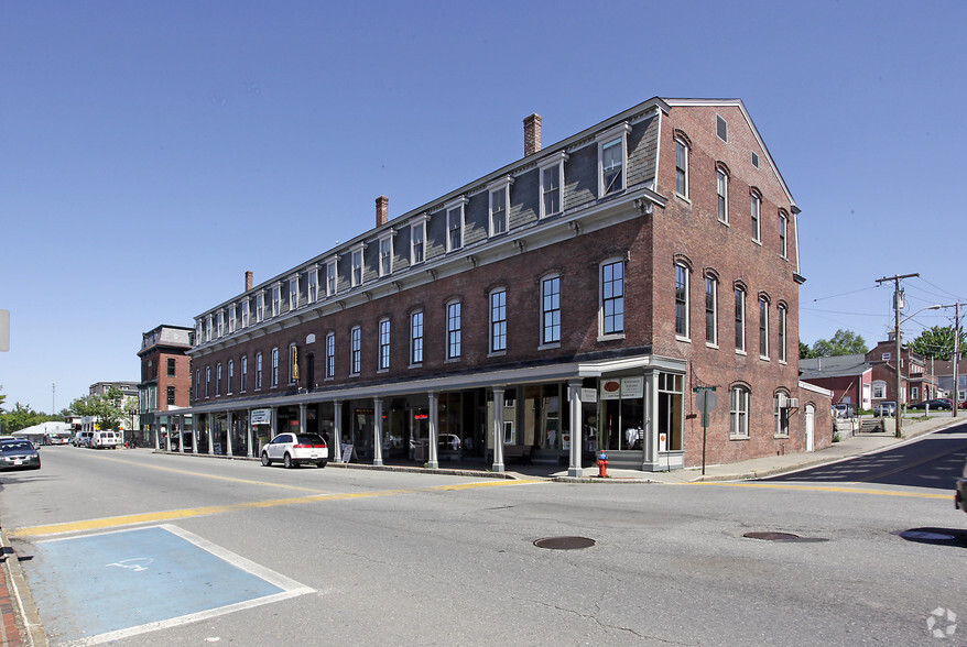 31-47 Main St, Ayer, MA à vendre - Photo principale - Image 1 de 1