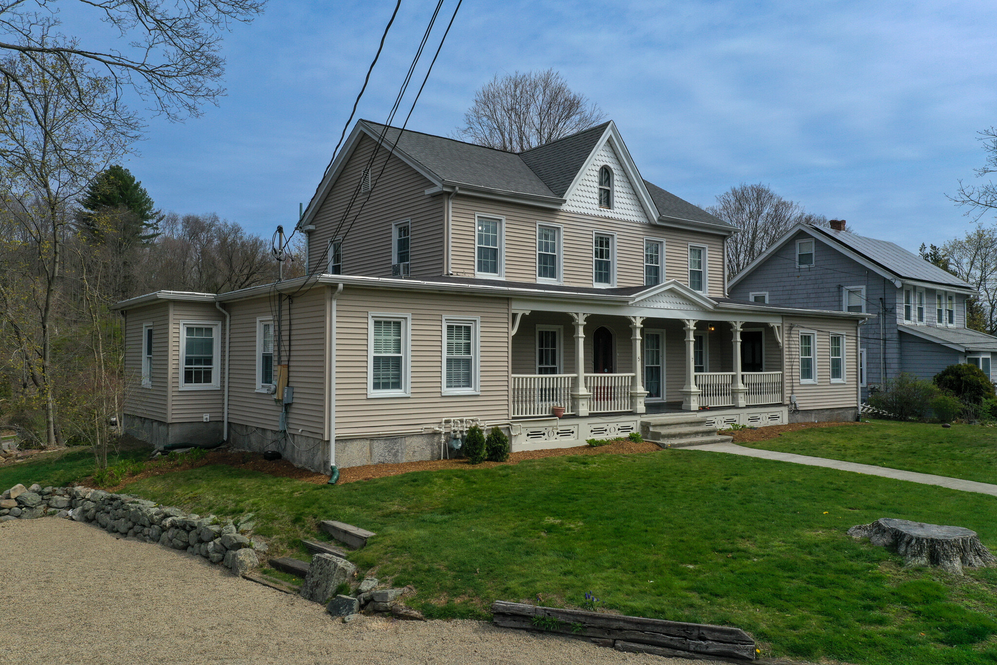 7 Whitney Ave, Trumbull, CT à vendre Photo du bâtiment- Image 1 de 1