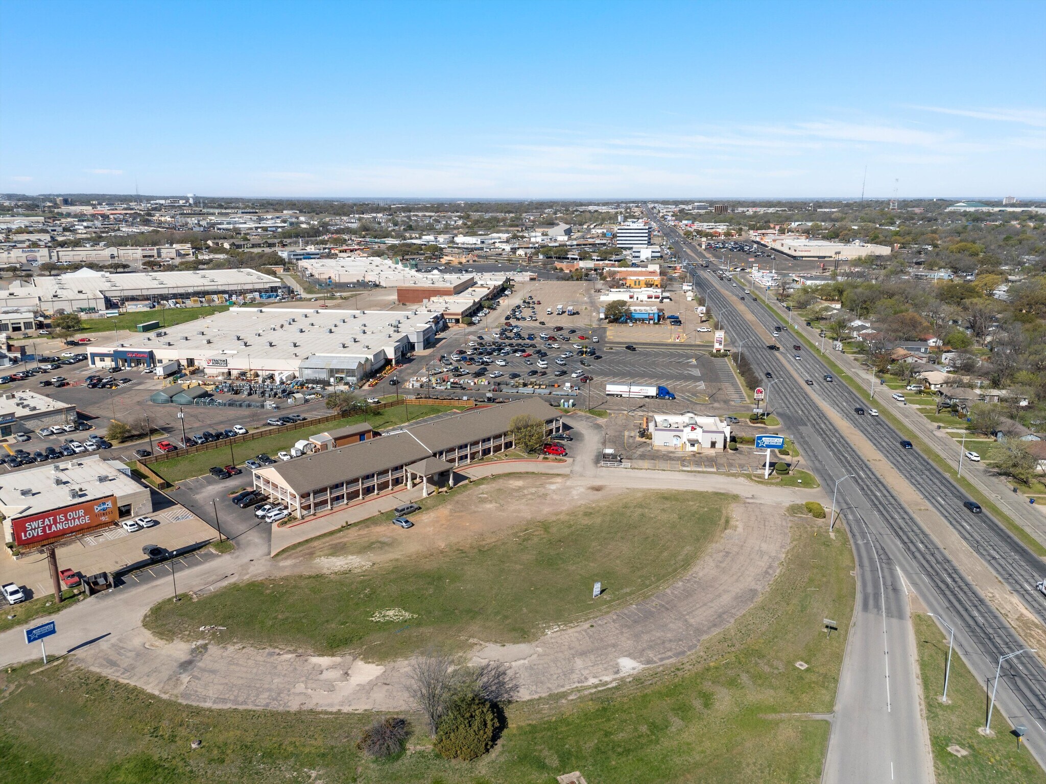 4201 Franklin Ave, Waco, TX à vendre Photo du bâtiment- Image 1 de 7