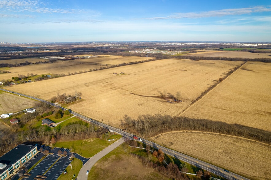 7620 Jackson Pike, Lockbourne, OH à vendre - Photo du bâtiment - Image 1 de 4