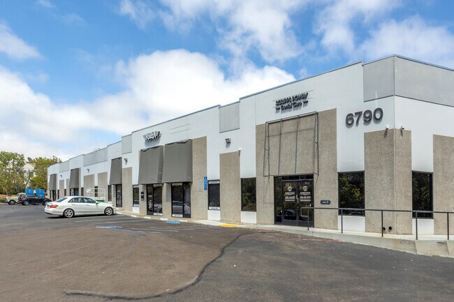 Plus de détails pour 6790 Top Gun St, San Diego, CA - Industriel à louer
