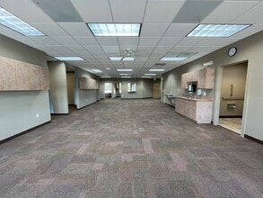 105 Stony Pointe Way, Strasburg, VA for lease Interior Photo- Image 2 of 12