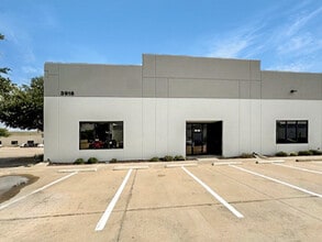 3916 Gattis School Rd, Round Rock, TX for lease Building Photo- Image 2 of 12