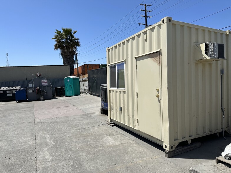 1320 E Lomita Blvd, Wilmington, CA for lease - Building Photo - Image 3 of 11