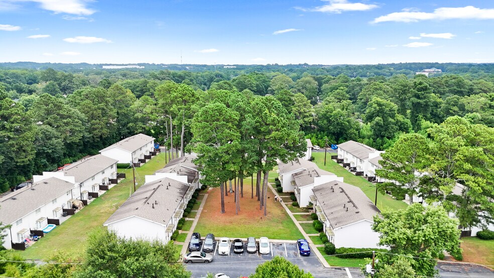 7234 Tara Blvd, Jonesboro, GA à vendre - Aérien - Image 2 de 37