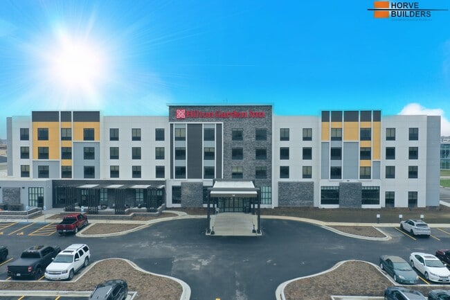 More details for 100 Coles Centre Pky, Mattoon, IL - Hospitality for Sale