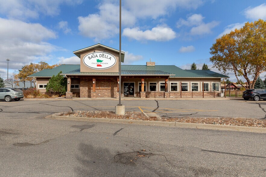 15115 Edgewood Dr, Brainerd, MN à vendre - Photo du bâtiment - Image 3 de 30