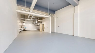 106 NE Grand Ave, Portland, OR for lease Matterport 3D Scan- Image 1 of 8