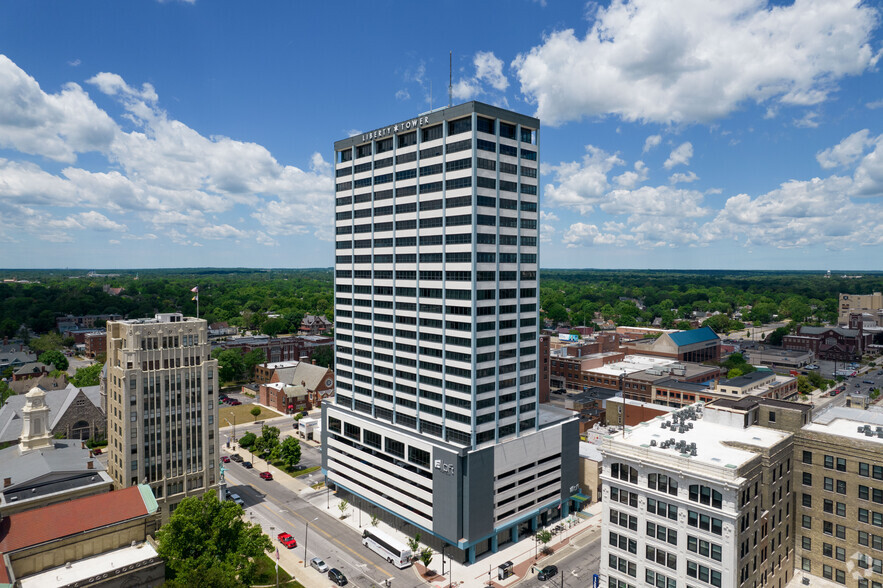 111 N Main St, South Bend, IN à vendre - Photo principale - Image 1 de 1