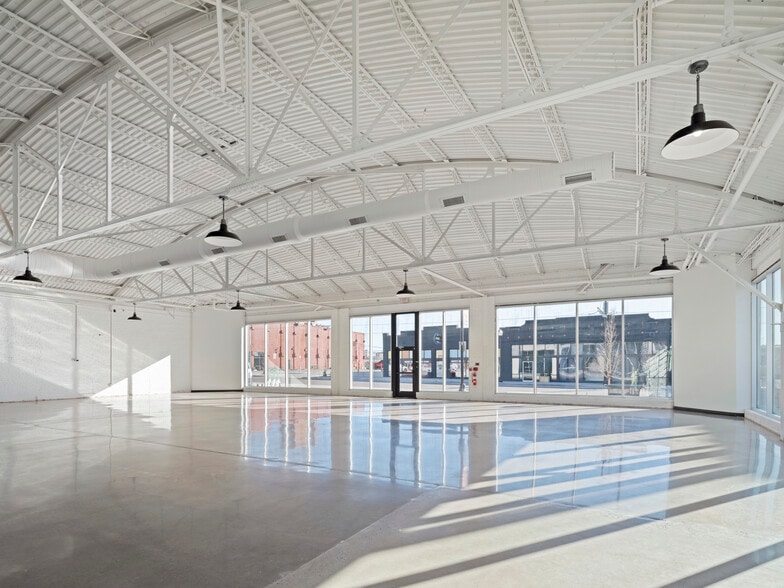 801 N Broadway Ave, Oklahoma City, OK à louer - Photo du bâtiment - Image 2 de 22