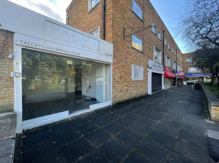 4 Enfield Rd, Enfield for lease - Building Photo - Image 1 of 1