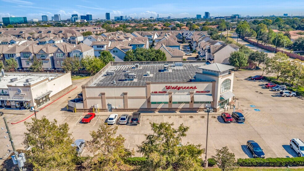 11994 Richmond Ave, Houston, TX à vendre - Photo du bâtiment - Image 2 de 6