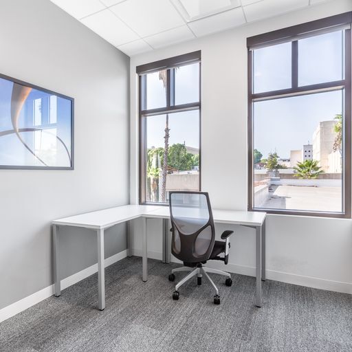 1372 Peachtree St NE, Atlanta, GA à louer - Photo intérieure - Image 2 de 16