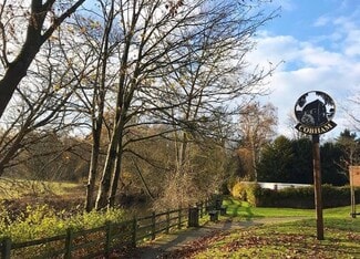 Plus de détails pour 8 High St, Cobham - Coworking à louer