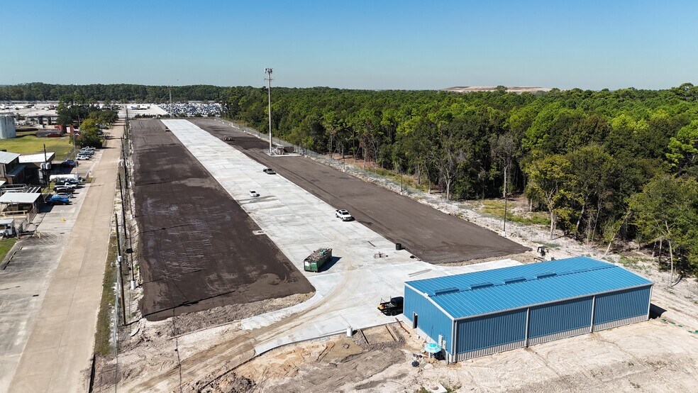 17627 Aldine Westfield Rd, Houston, TX à louer - Photo du bâtiment - Image 2 de 5