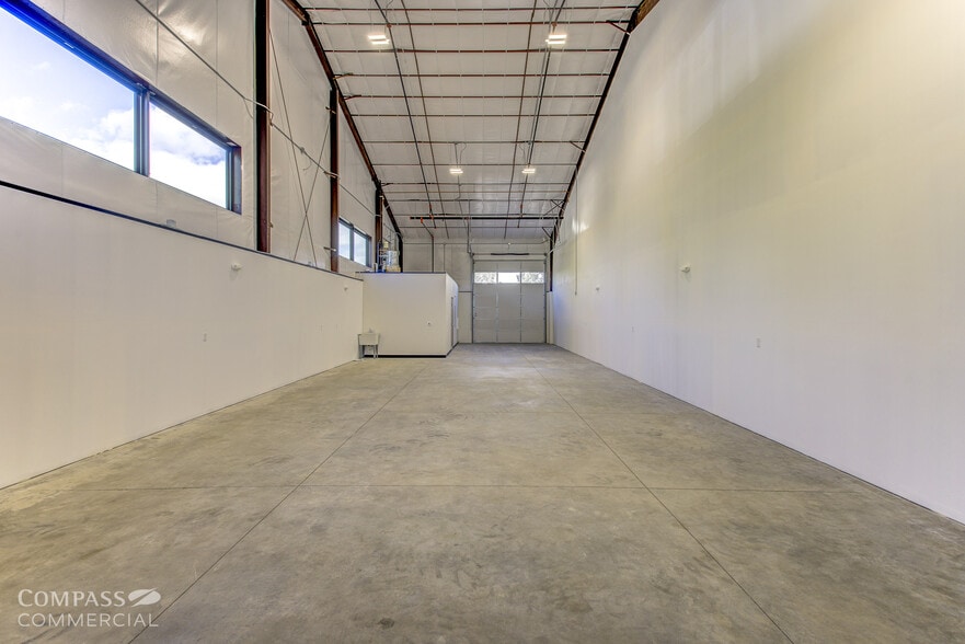 2754 SW 6th St, Redmond, OR for lease - Building Photo - Image 2 of 20