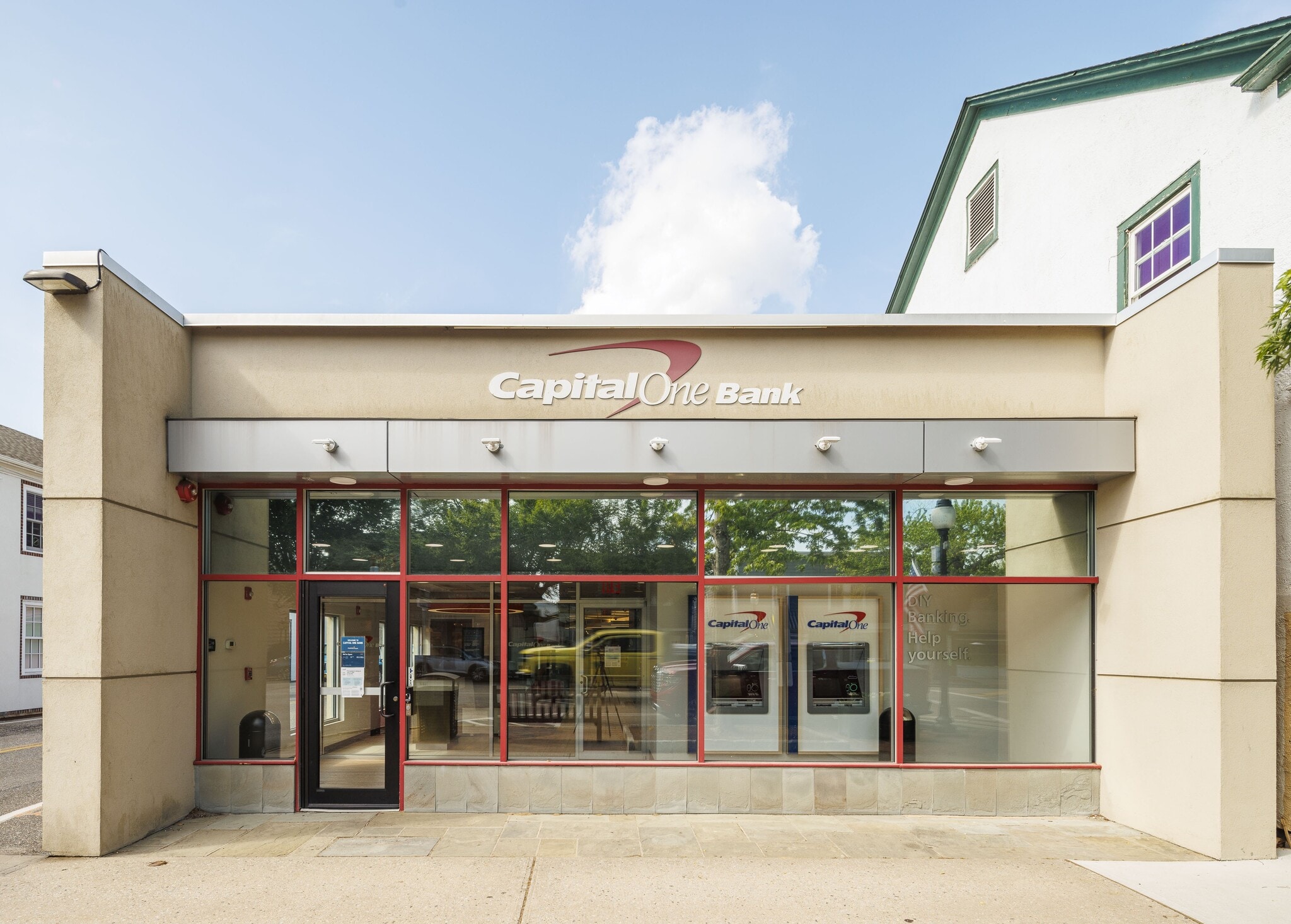 40 Newtown Ln, East Hampton, NY for lease Building Photo- Image 1 of 6